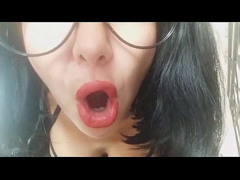 ❤️ Zemer, njerka jote nuk te le te shkosh ne shkolle sot... Kam shume nevoj per ty... ❌ Porno shtëpie tek ne