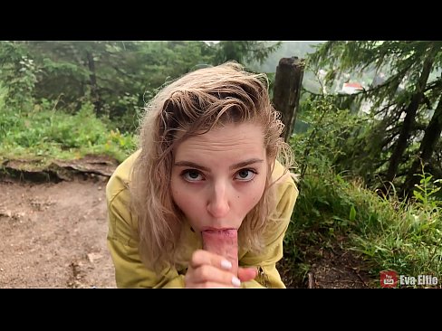 ❤️ Vajza gëlltitet sperma pas një blowjob publike - Eva Elfi ❌ Porno shtëpie tek ne